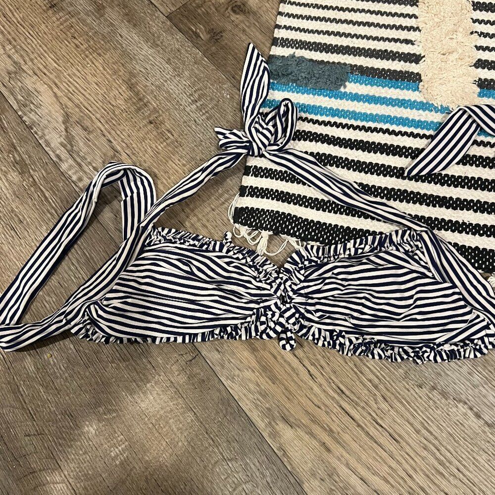 Jets by Jessica Allen swim top 10